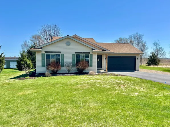 308 Marc St, Star Prairie, WI 54026