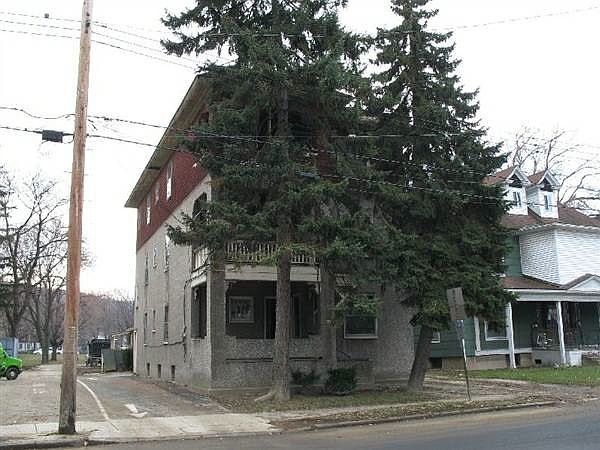 1st image of 24 Conklin Ave