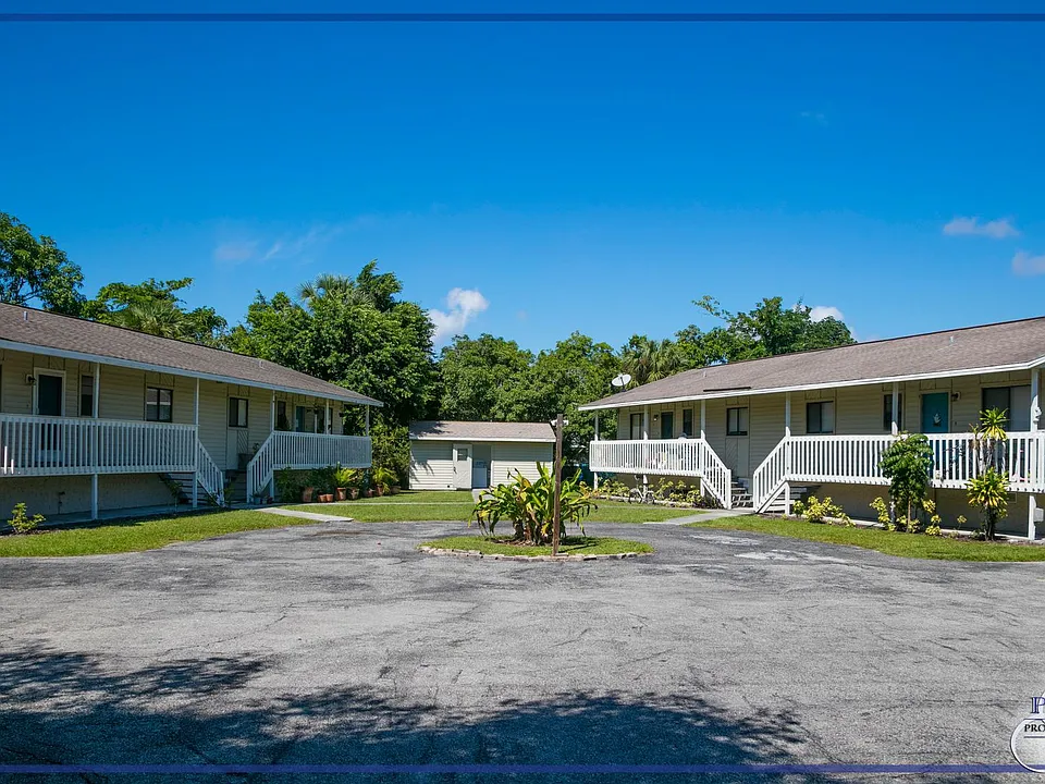 2455 Thomasson Dr