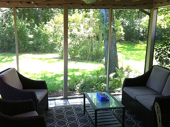 screened in porch