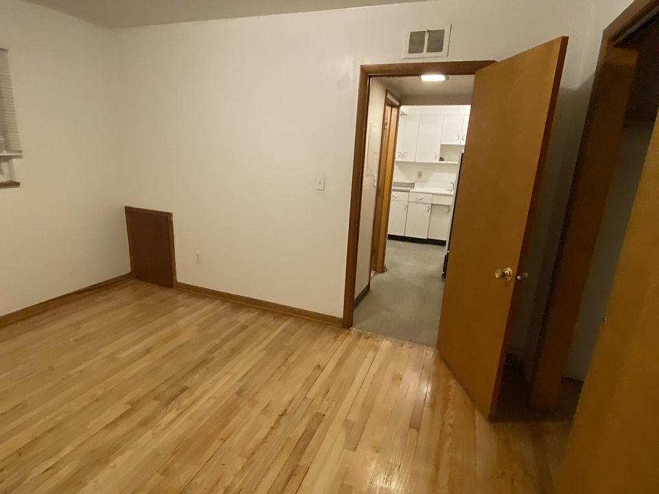 1st image of 4201 Rocky River Dr #11006530