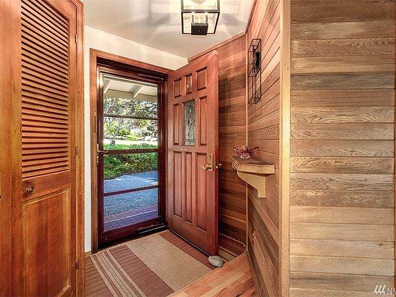 4th image of 50 Keller Ln