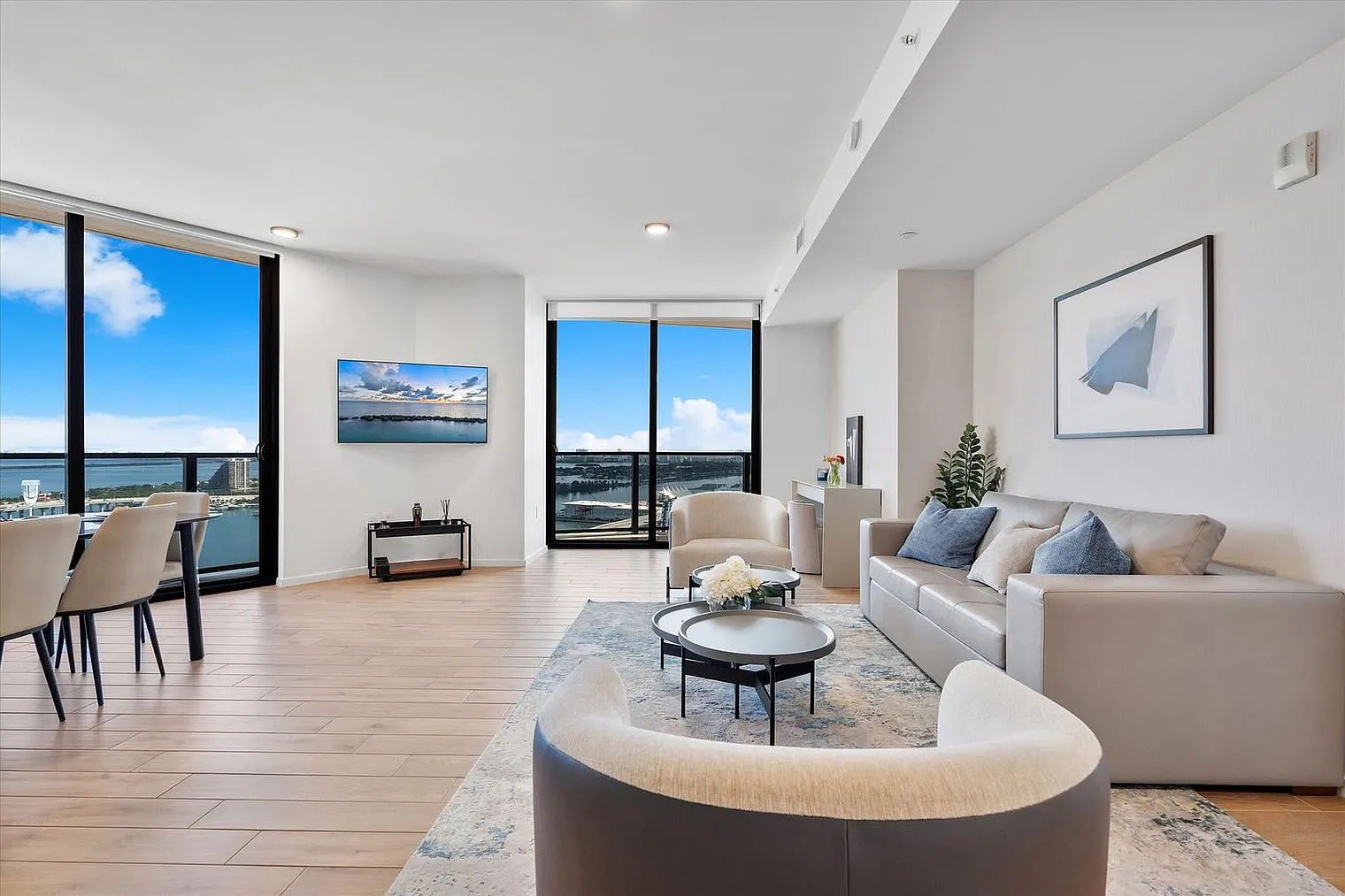 2 bed, 2.0 bath, 1420 sqft, $7,931 — Photo 1