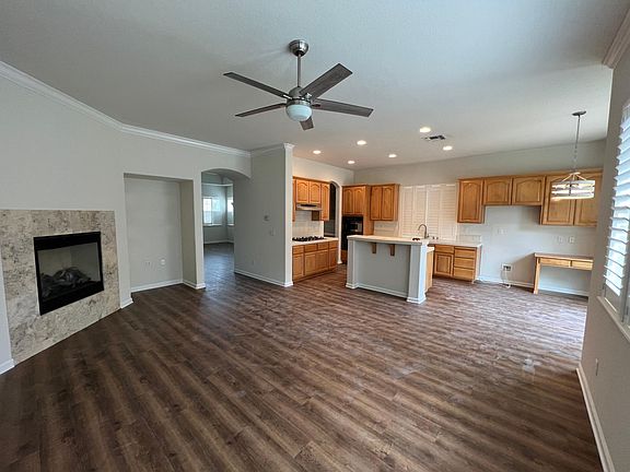 4th image of 433 Renpoint Ct