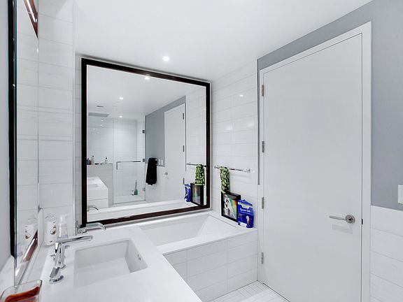 5th image of 261 W 25th St APT 6D