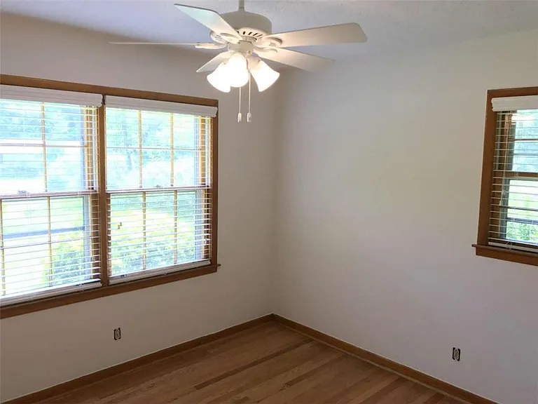 1321 Mary Dale Dr — Photo 9
