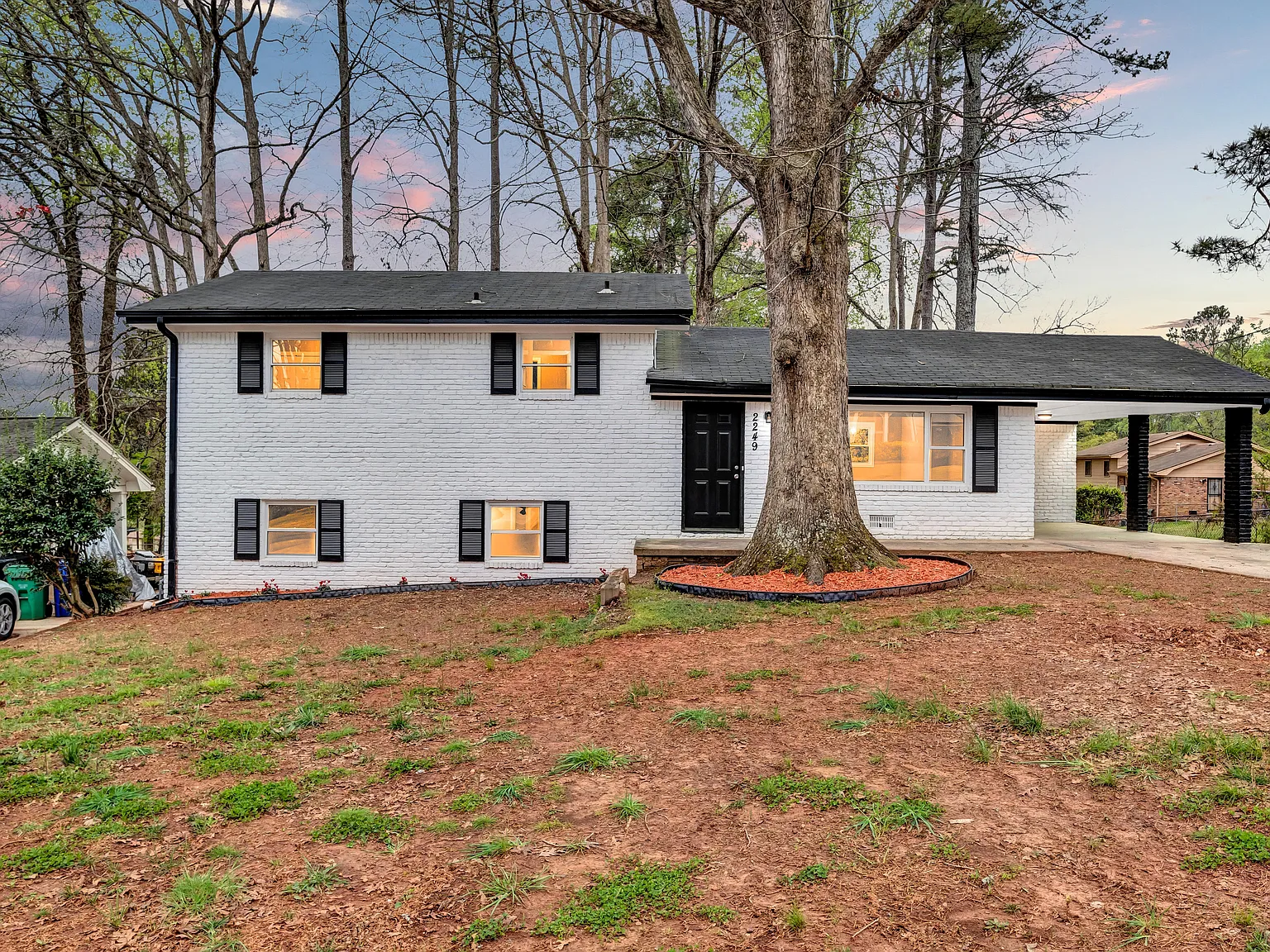 4 bed, 1800 sqft, $2,400 — Photo 1