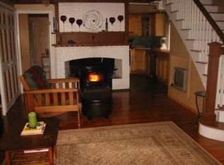 160 Mount Pleasant Ave, Gloucester, MA 01930