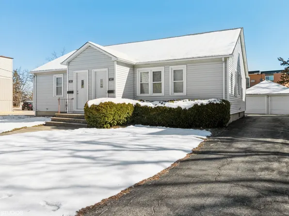 402 S Main St, Wauconda, IL 60084