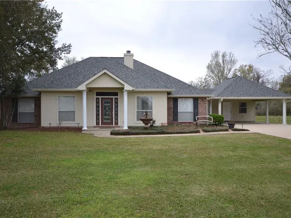 199 Landeche Ln, Hahnville, LA 70057