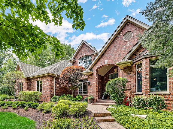5th image of 1022 Hornbeam Ct