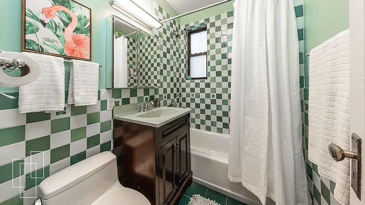 Sold by Garfield Realty  | media 19