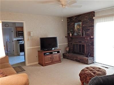 3rd image of 7368 Janean Dr