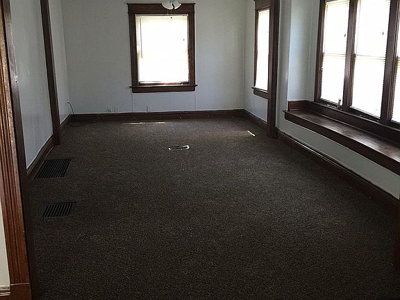 4th image of 3541 College Ave