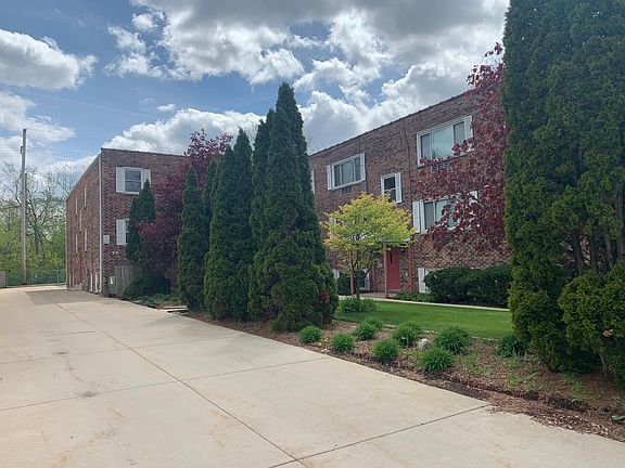 3rd image of 25 W Ash St APT 3S