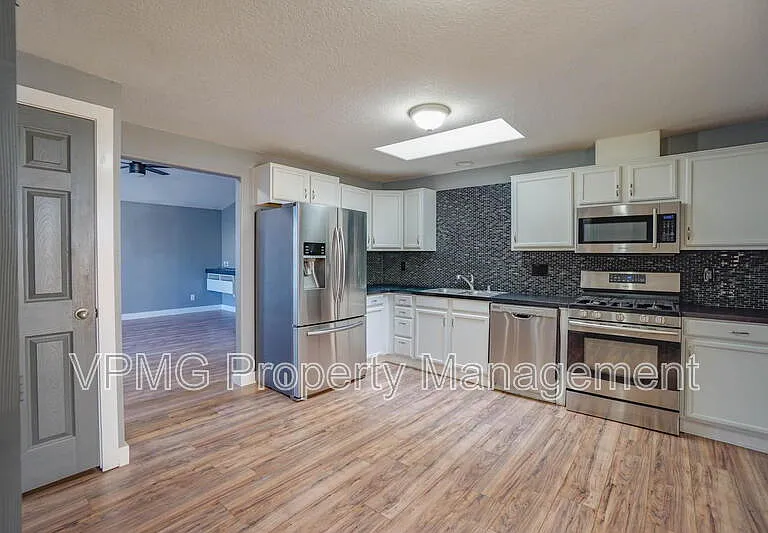 7602 NE 159th Ave — Photo 12