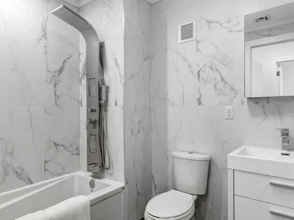 2222 Ocean Avenue image 6 of 11