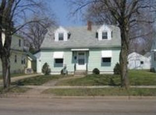 306 E Mark St, Winona, MN 55987
