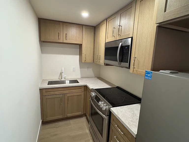 3677 Highland Ave — Photo 5