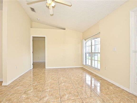 5th image of 16 Bolton Ct