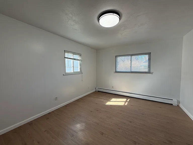 35 Early Ave — Photo 15