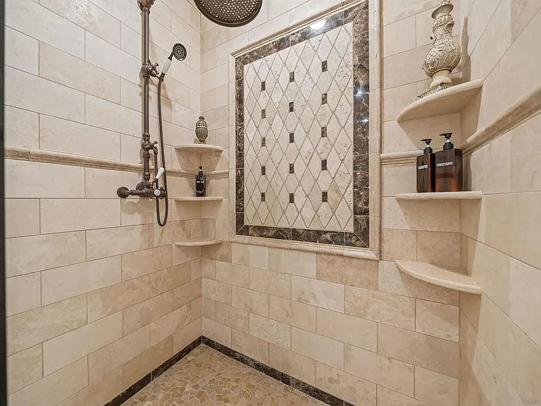 120 C Ave #206 — Photo 31