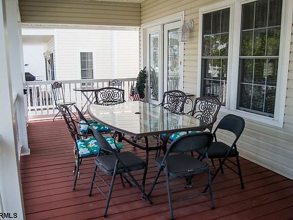 3rd image of 1321 Haven Ave #1321