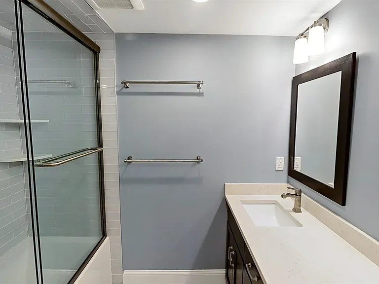 125 Westbourne Ter #1 — Photo 12