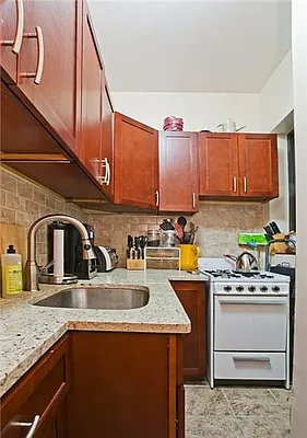 Rented by Buchbinder & Warren | media 15