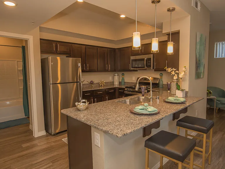 A3 761 SQFT 1 Bed 1 Bath