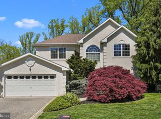 503 Ridgerun Ln, Philadelphia, PA 19111