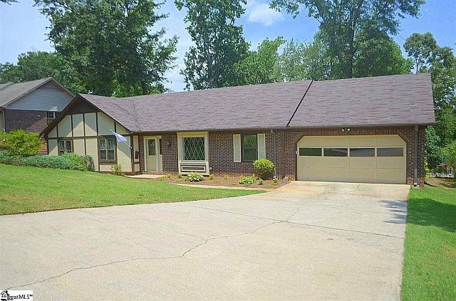 1st image of 22 Olde Orchard Ln