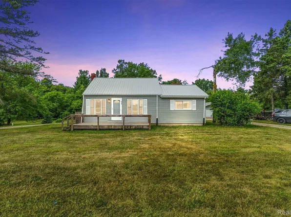 6163 N State Rd, Davison, MI 48423
