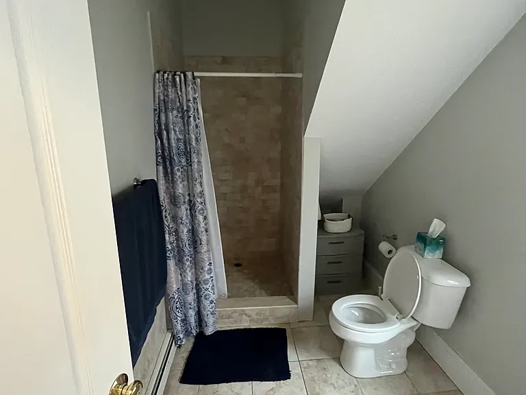 219 W 2nd St #2 — Photo 26