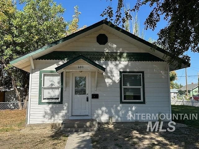 1st image of 603 19th Ave S