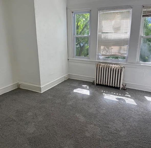 5829 N Woodstock St — Photo 8