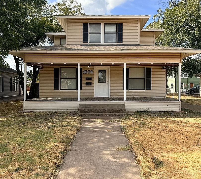 1st image of 1304 Kemp Blvd