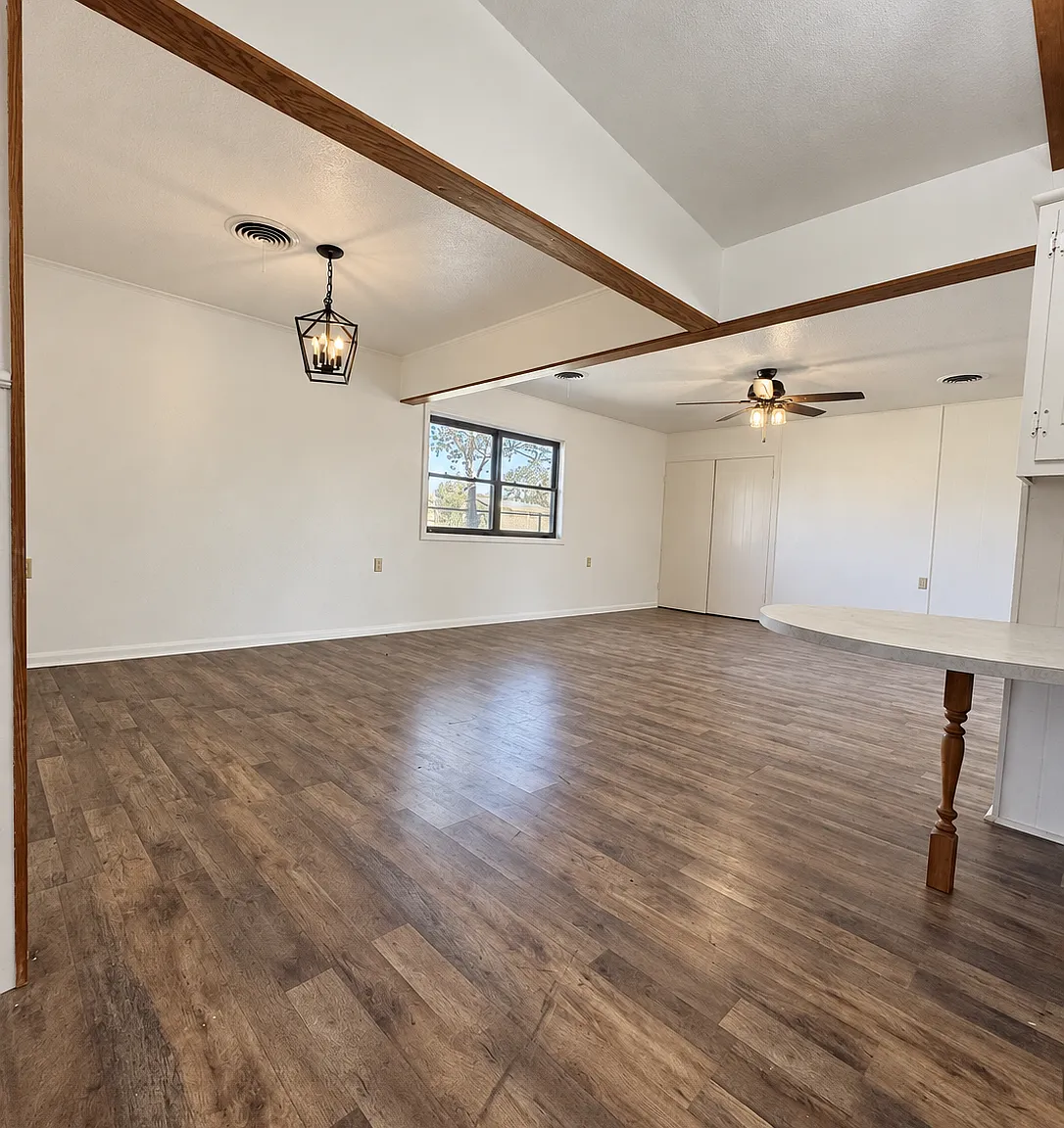 3 bed, 1500 sqft, $1,495 — Photo 4