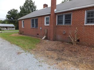811/813 Bryan Rd, Thomasville, NC 27360
