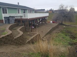 691 Buena Vista Ave, Sunnyside, WA 98944