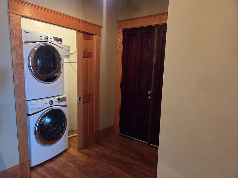 1667 E 40th St #3G — Photo 14