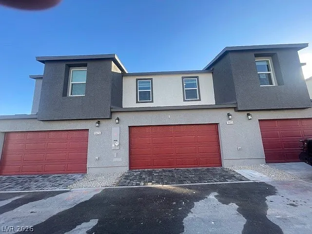 3 bed, 2.5 bath, 1291 sqft, $2,000 — Photo 2
