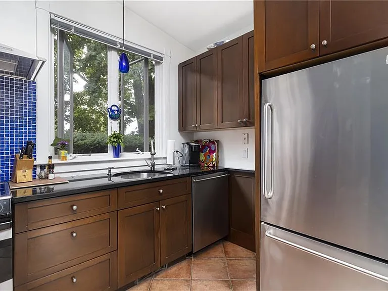 428 Gibbs Ave #4 — Photo 8