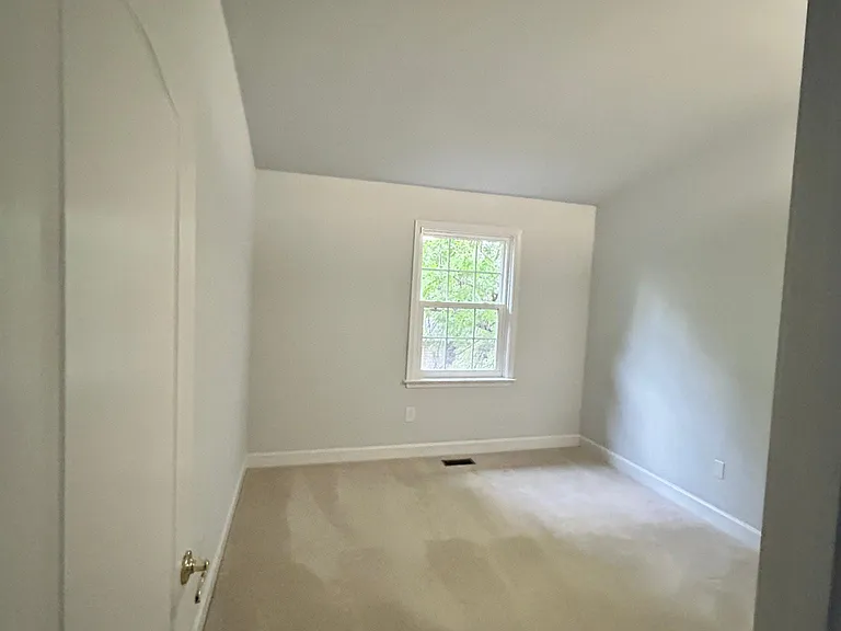 8021 Merry Oaks Ct — Photo 38