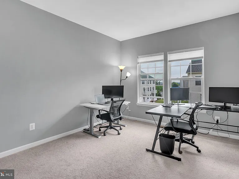 21600 Romans Dr — Photo 29