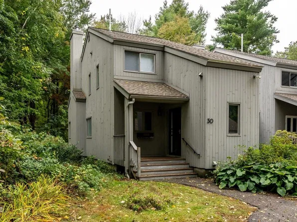 30 Brookside Drive, Stratham, NH 03885