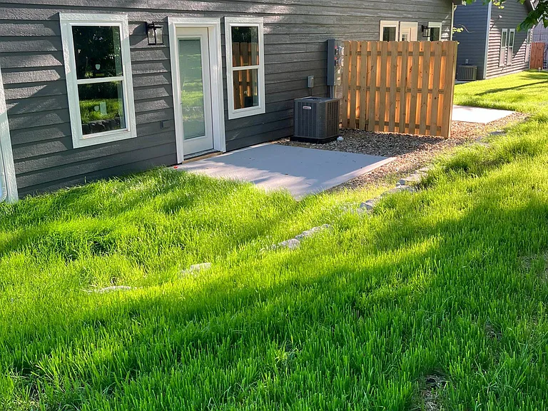 1217 Iowa St #1 — Photo 2