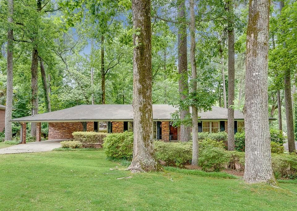 1st image of 2494 Kingscliff Dr NE