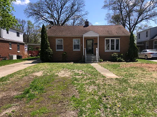 613 W Boys St Photo 1