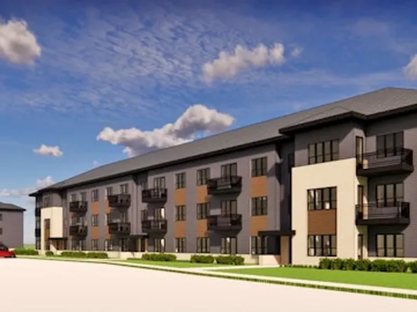 Flats at Pinecreek